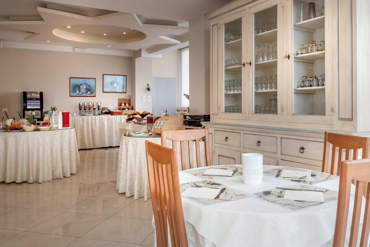 Hotel Sole Mio Marebello 외부 사진